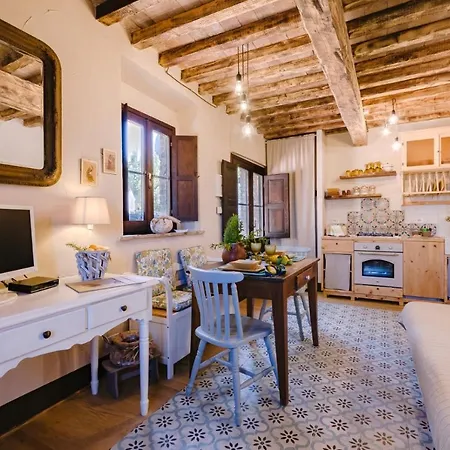 דירה Maison Violapo Al Castello *